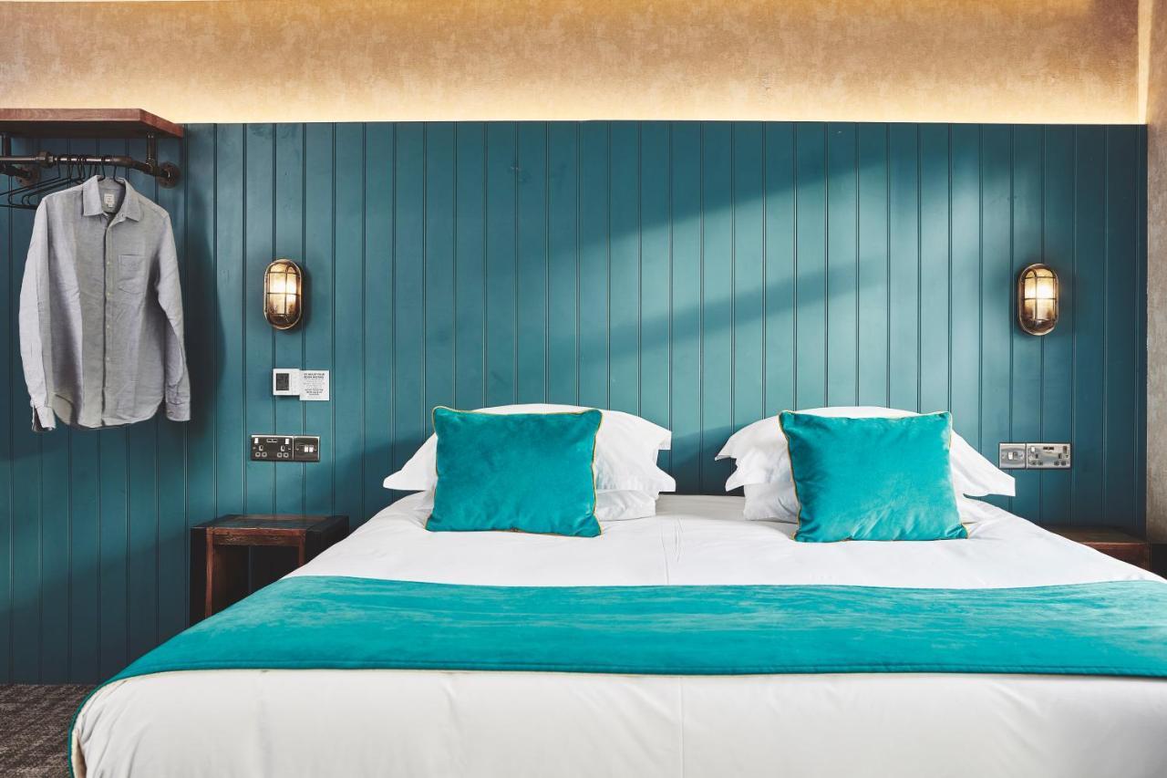 Hotel The Garrison Fort William Esterno foto