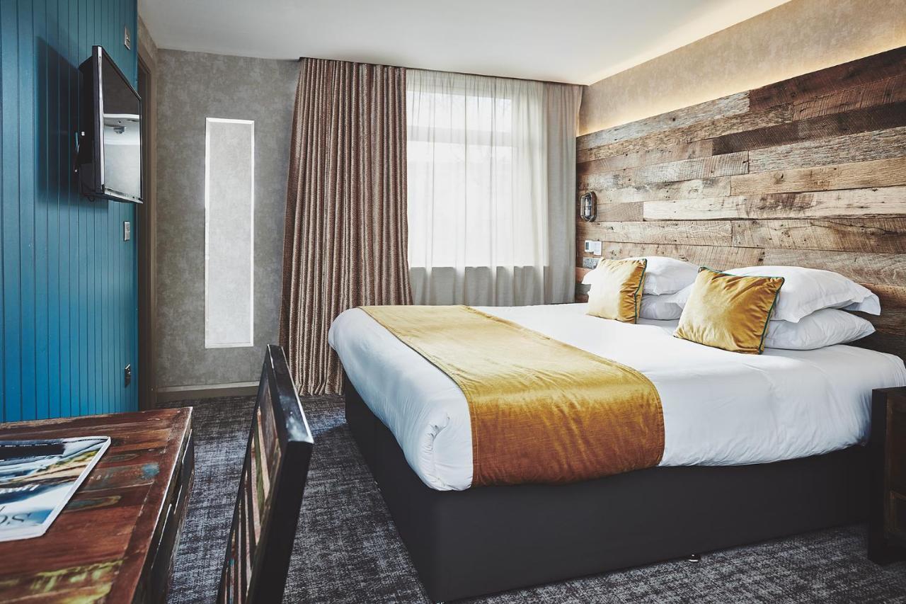 Hotel The Garrison Fort William Esterno foto